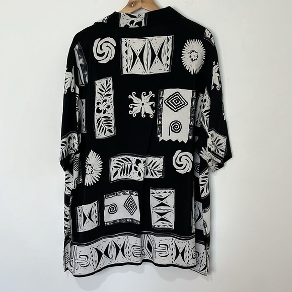 Ulla Popken Womens Size 20 Top Black White Tribal Print Artsy Funky Boho - Picture 2 of 12